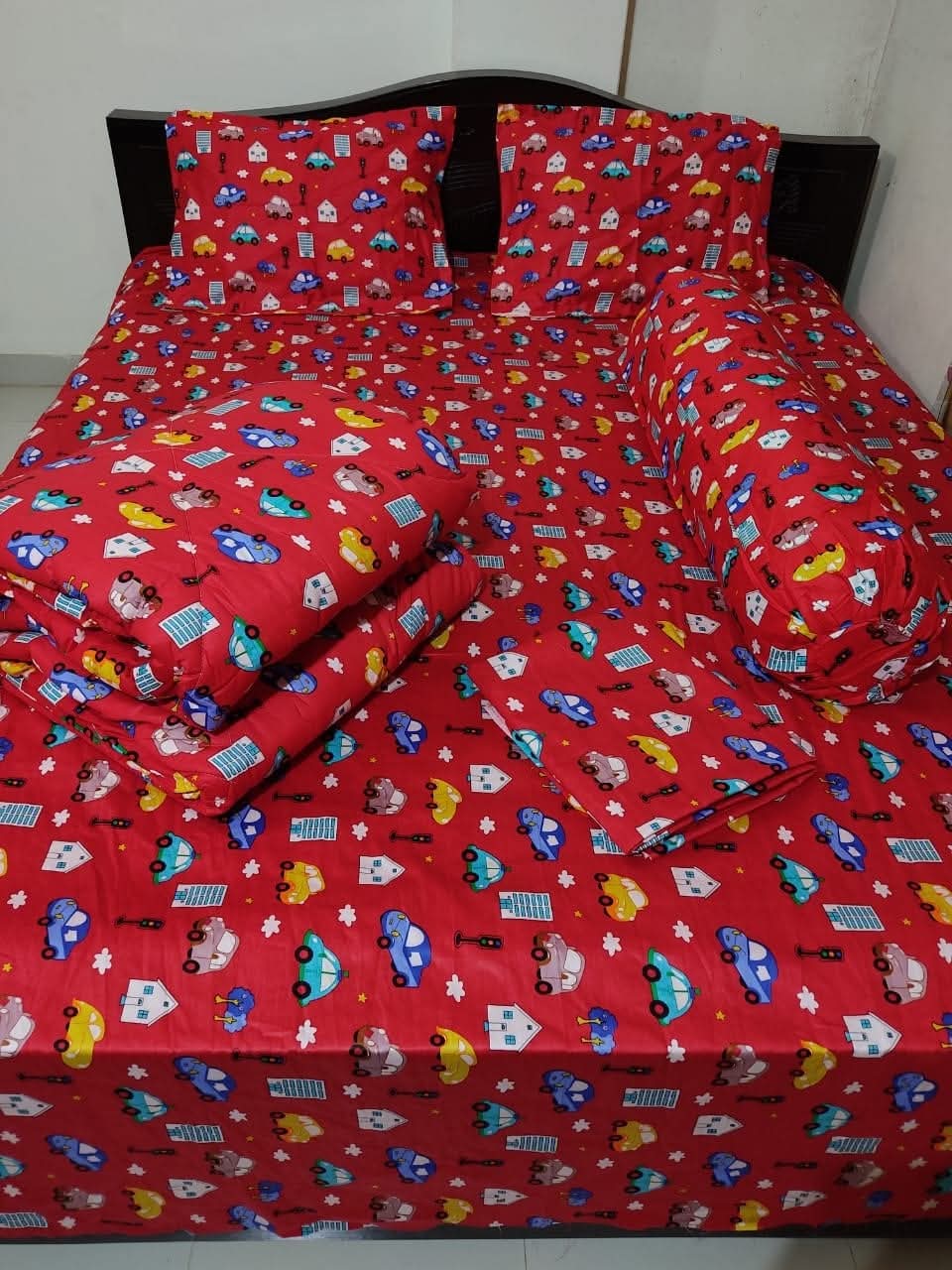 ৫ পিসের সেট প্রিমিয়াম কোয়ালিটি টুইল কটন ফেব্রিক্স কম্ফোর্টার (Comforter)