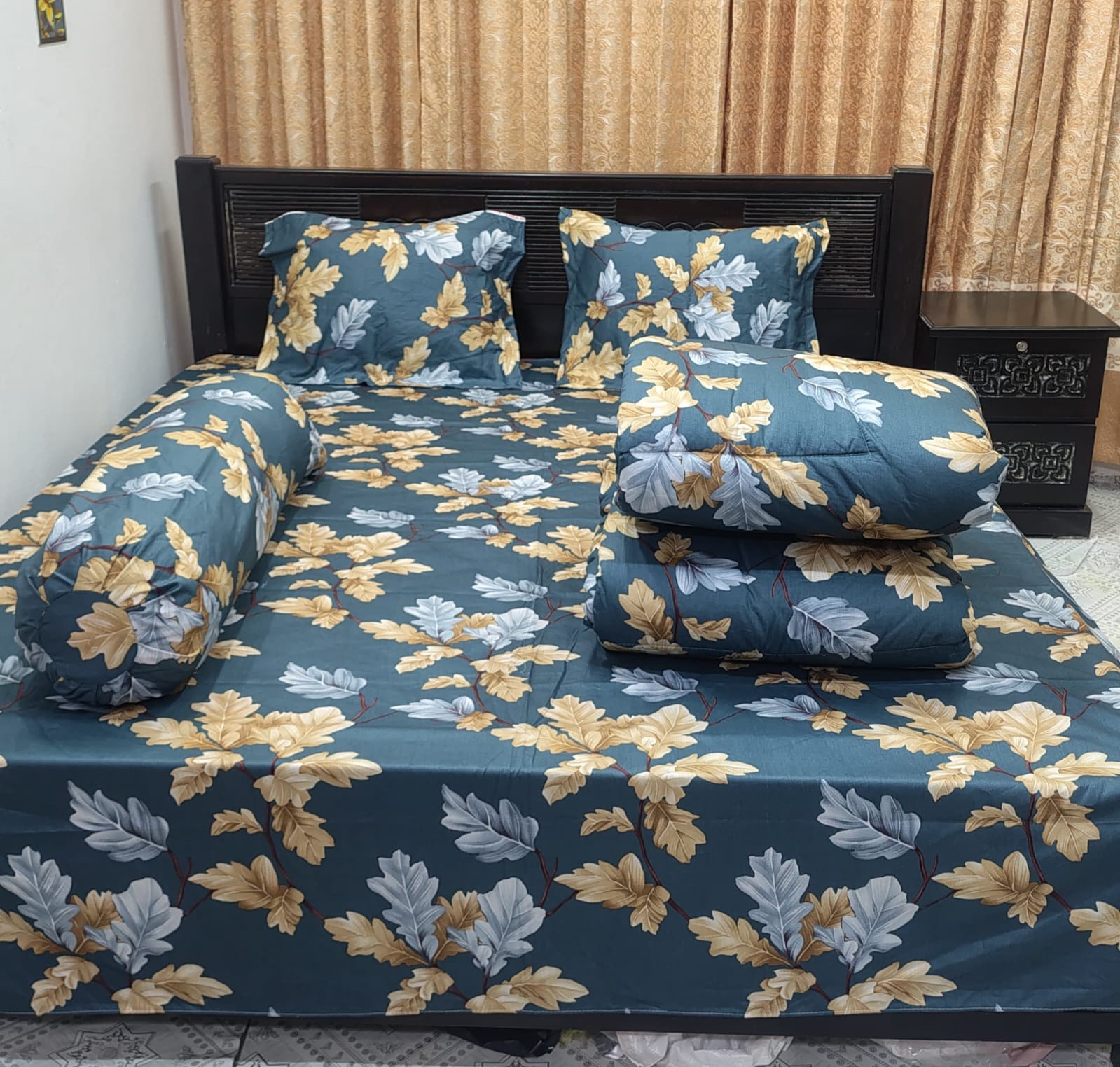 ৫ পিসের সেট প্রিমিয়াম কোয়ালিটি টুইল কটন ফেব্রিক্স কম্ফোর্টার (Comforter)